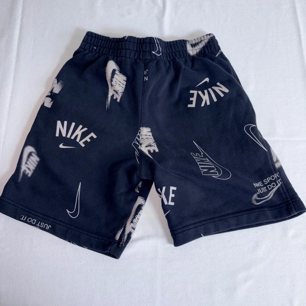 Nike Fleece Shorts Large Kids Black Excellent All-over Logo Print Sportswear
